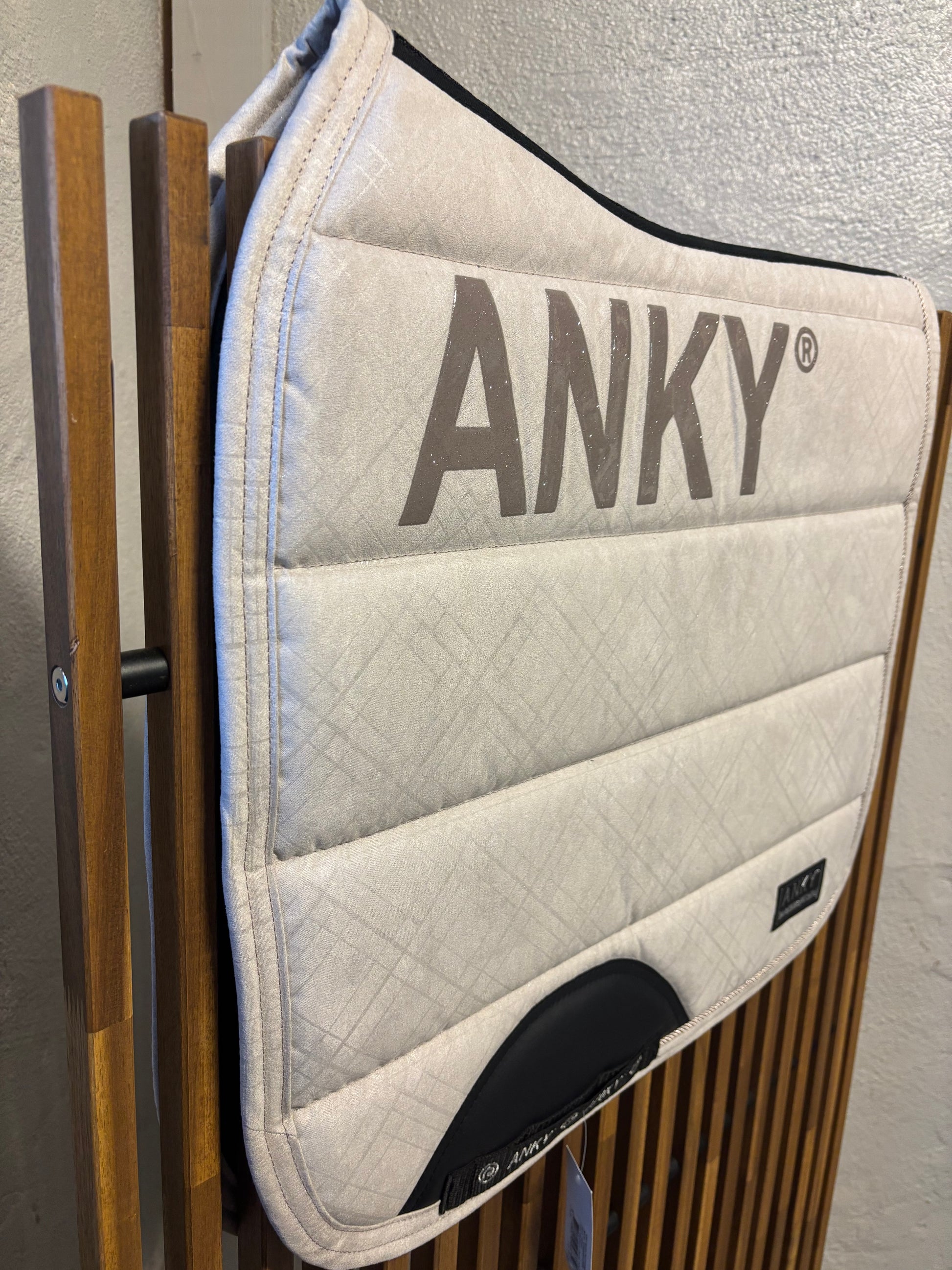 ANKY Dressyrschabrak