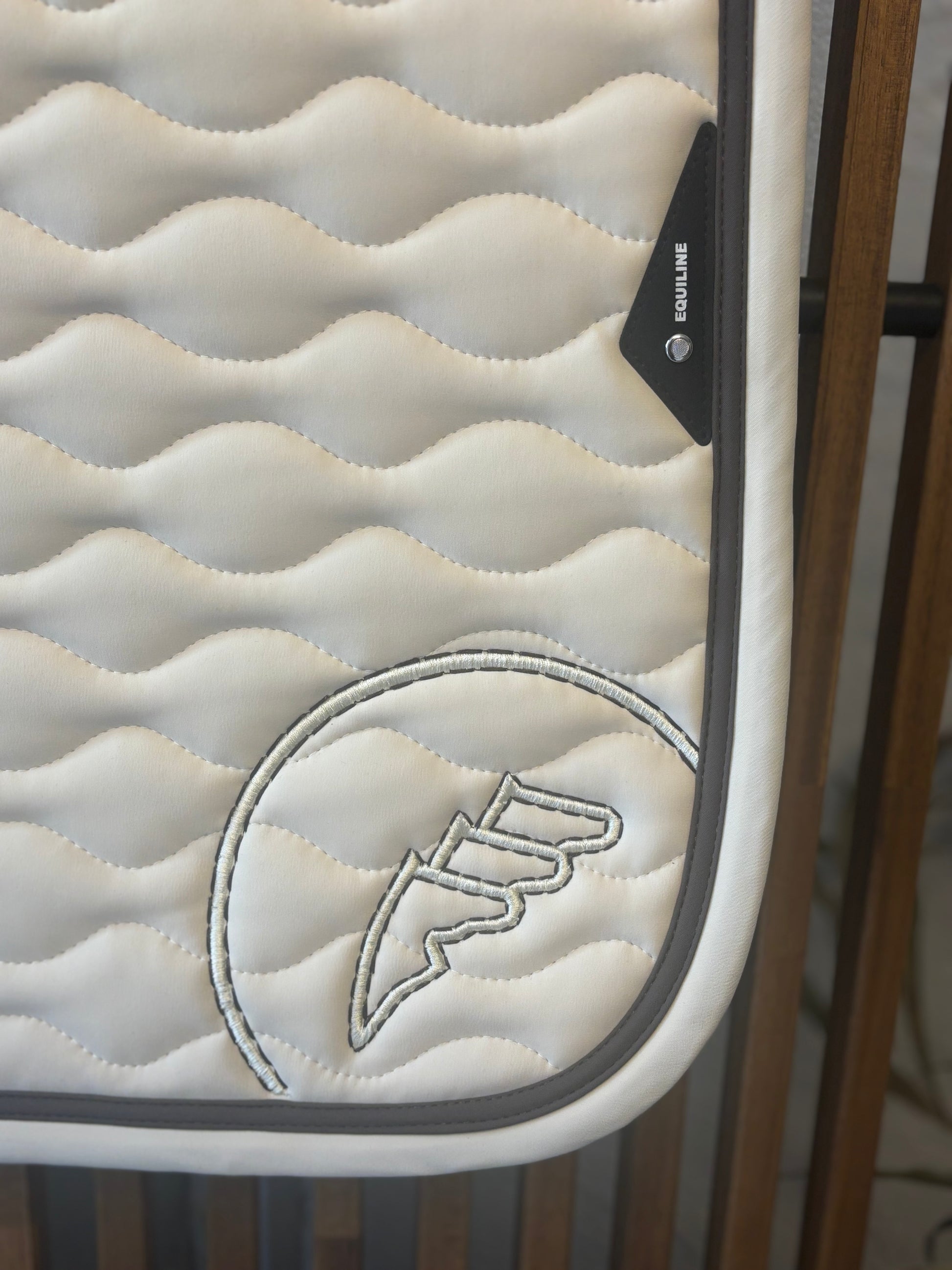 Eonda schabrak tofu, equiline