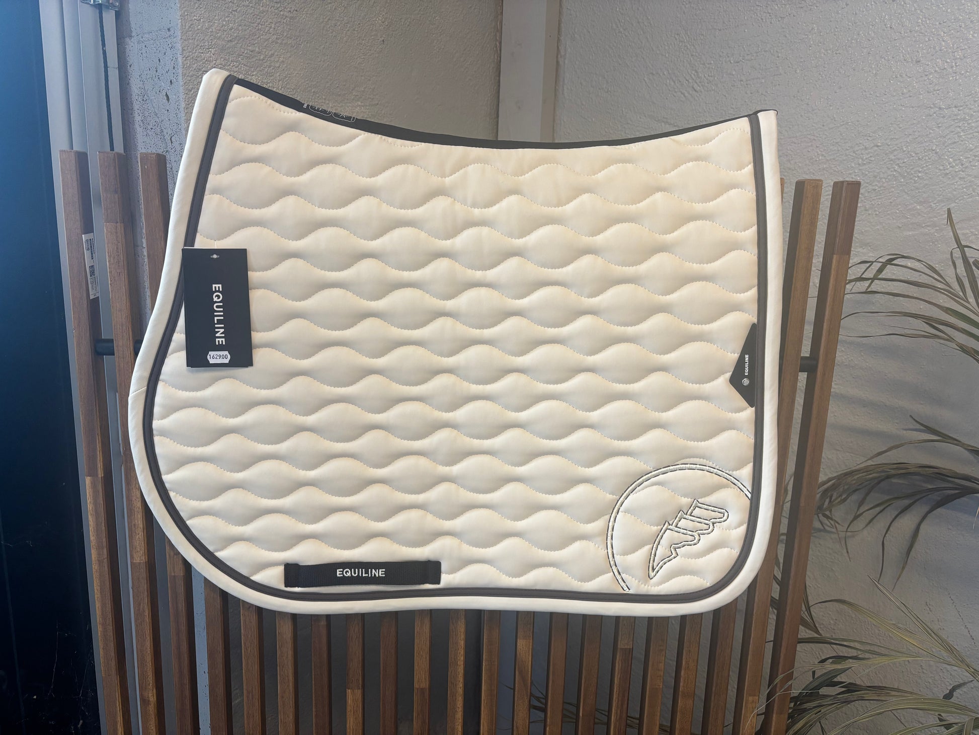 Eonda schabrak tofu, equiline